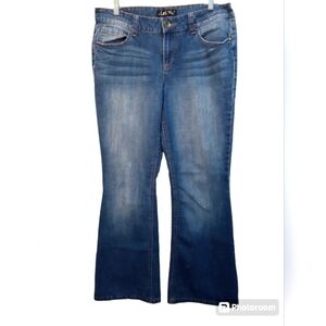 L.E.I. Jeans 11 Junior Sophia Hipster Flare Y2K Distressed Denim Casual 2000s